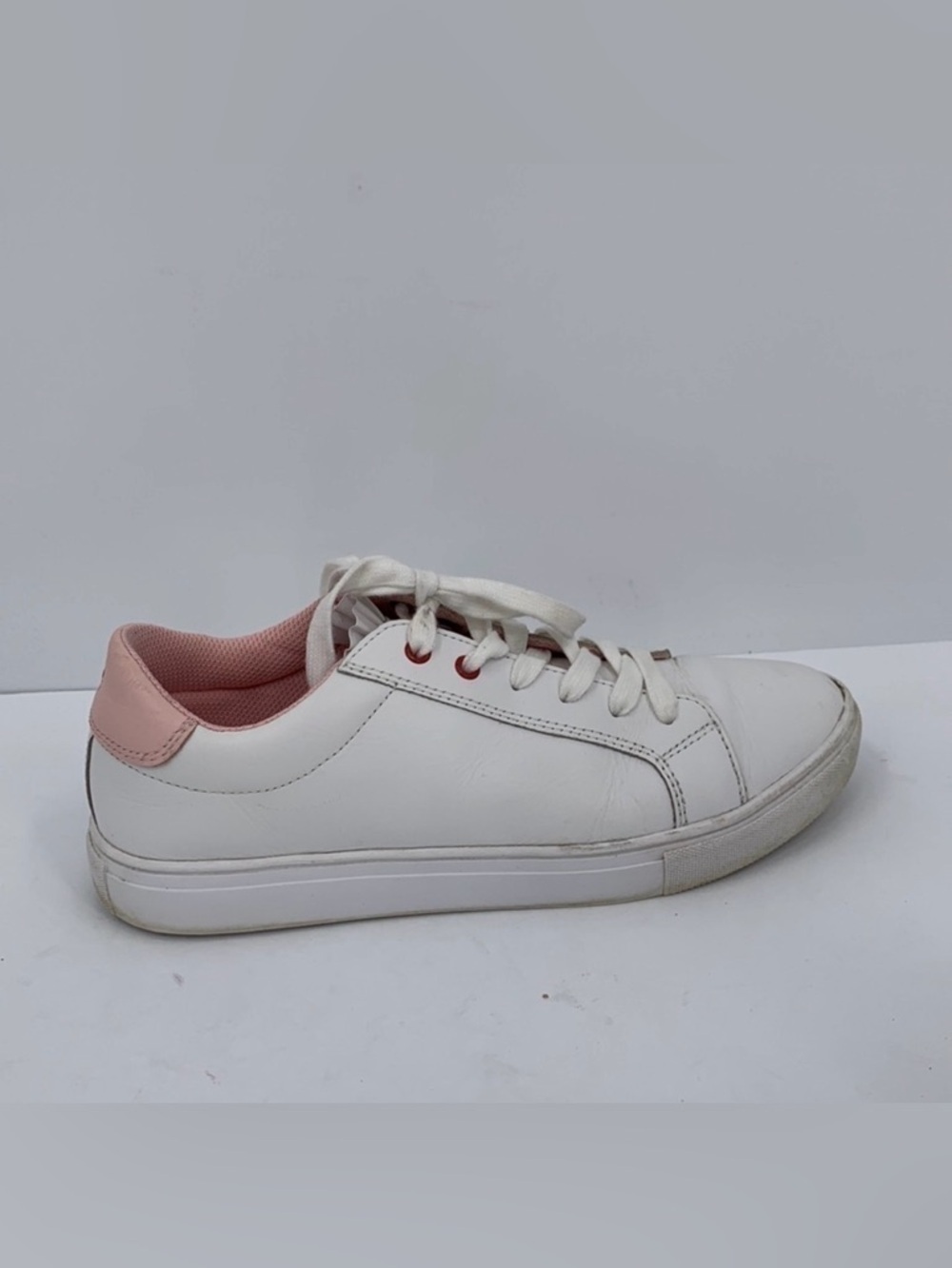 Red Fleece low top white leather sneakers tie shoe ruffle tongue women 9
